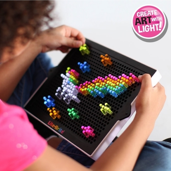 Lite Brite by Hasbro Learning Toy with Neon Pegs New - Picture 5 of 5